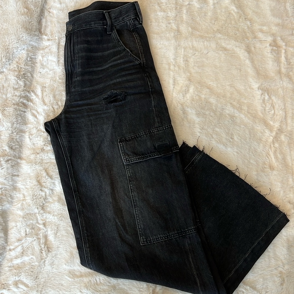 American Eagle cargos